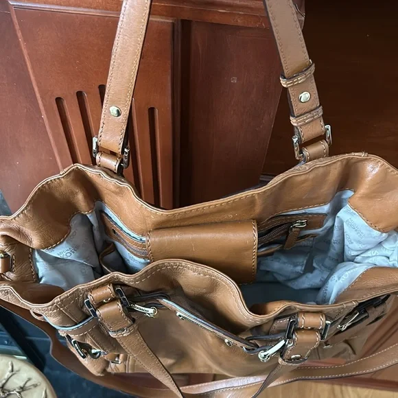 MICHAEL KORS- brown  Leather GANSEVOORT hand/shoulder Bag- SFH- see pics - Picture 7 of 12